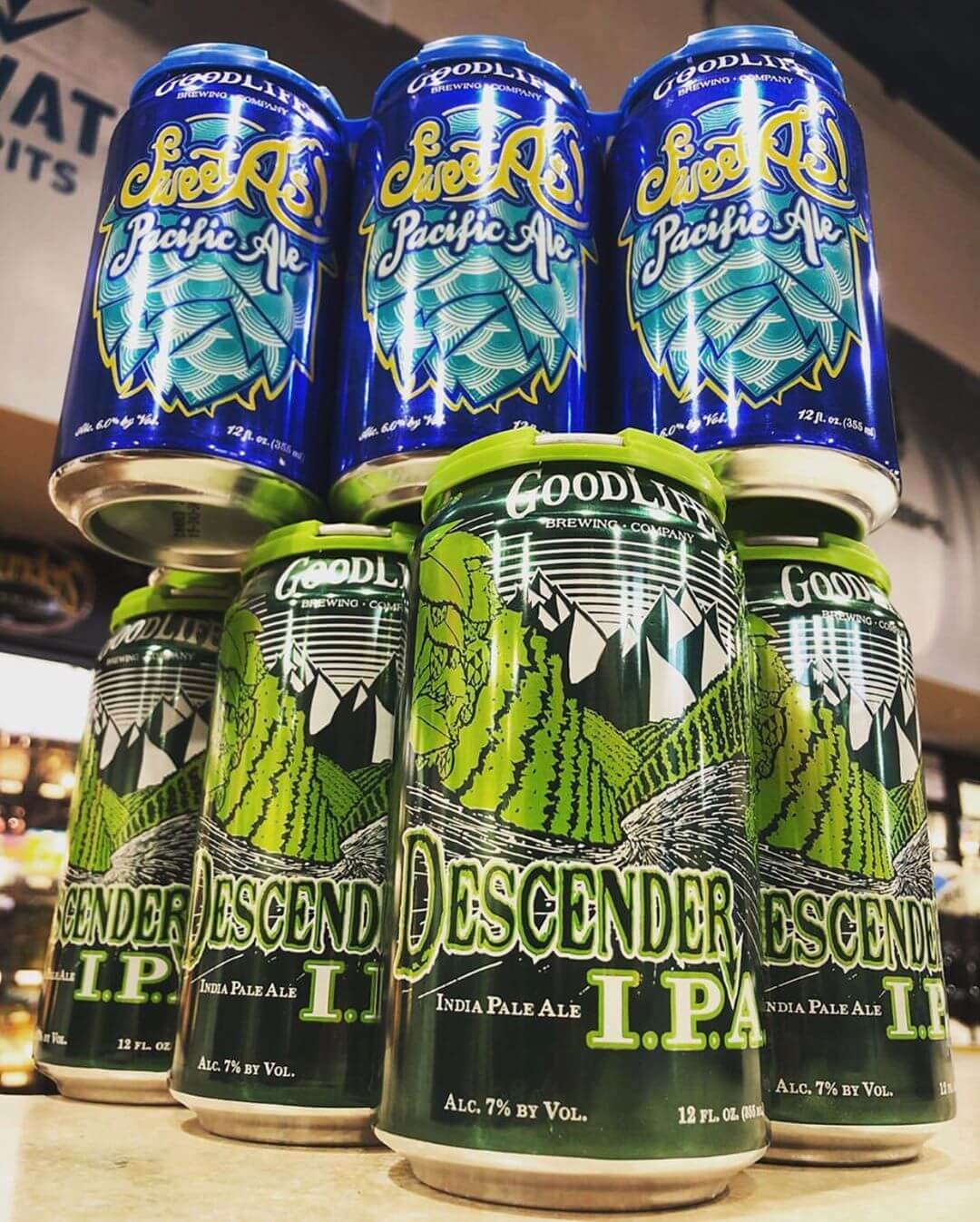 Think fast. You’ve only got one beer left to drink… is it a blue can or green can?! 📸: @hopsgrainnvine